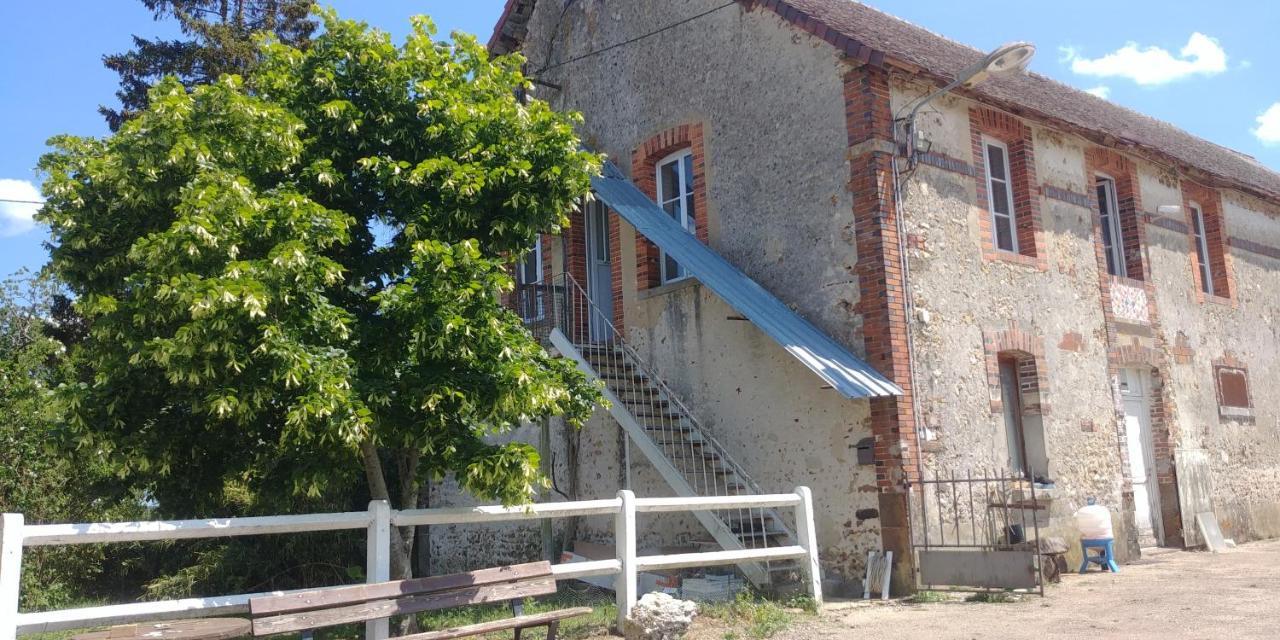 Chambre A La Ferme Saint-Martin-des-Champs  Exteriör bild